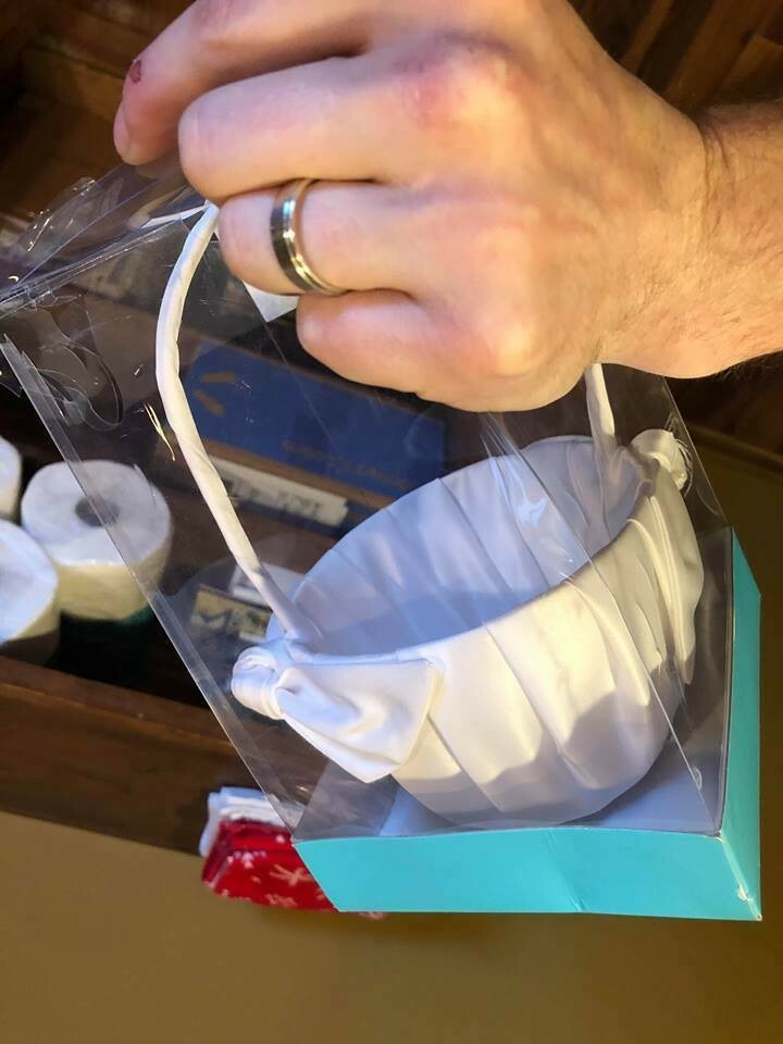 WHITE WEDDING FLOWER GIRL BASKET