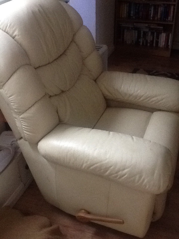 Lazy boy leather recliner in Whitley Bay, Tyne and Wear Gumtree