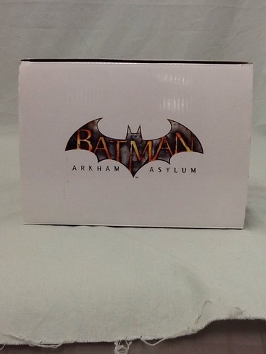 DC Collectibles Batman: Arkham Asylum Poison Ivy Statue