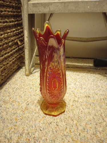 Vintage Indiana Glass Heirloom Pattern Amberina Swung Vase 8 Finger Massive GLOW