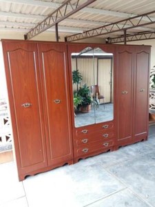 5 Piece Queen size Bedroom Suite | Beds | Gumtree ...