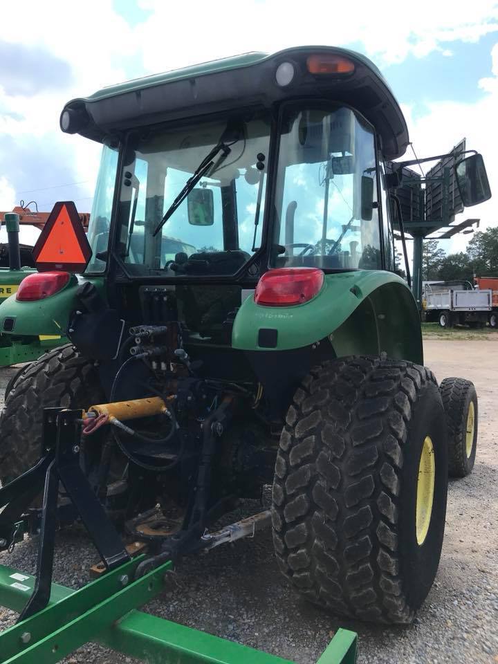 2005 John Deere 5525 Farm Tractor 4x4 **445 HOURS** Cab and air, 91HP