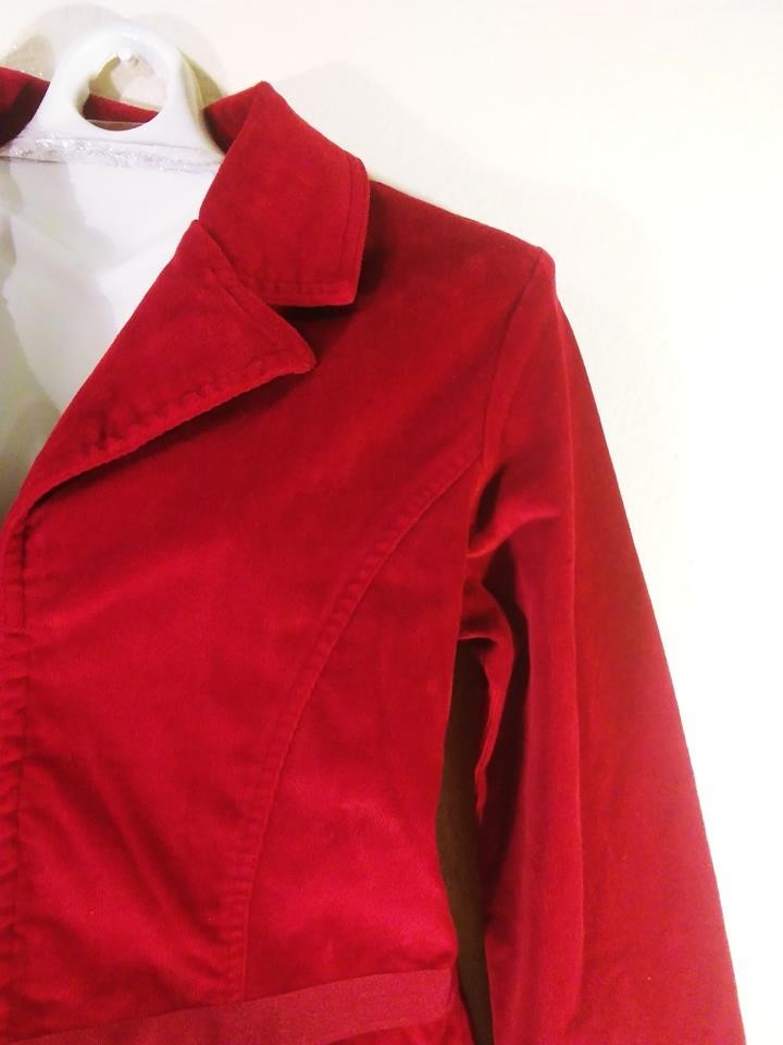 SO real .so right women's vest , size L , color red long sleeve