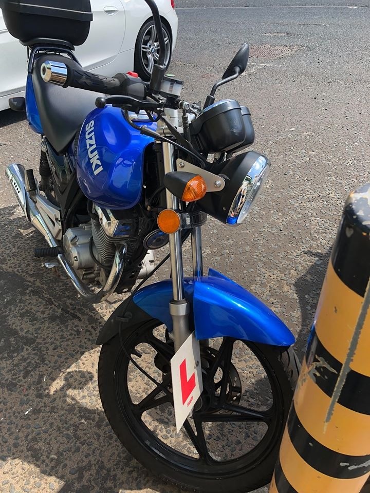 Suzuki en 125 2a