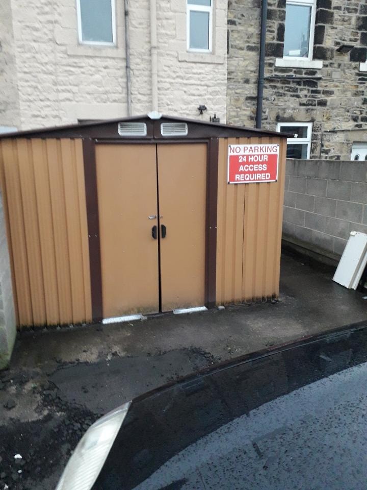 place north west f&g buys trafford park shed