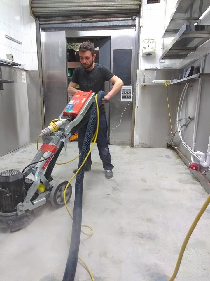 Matty can Fix it! Electrician, joiner, plumber, mechanic and gardener handyman extraordinaire