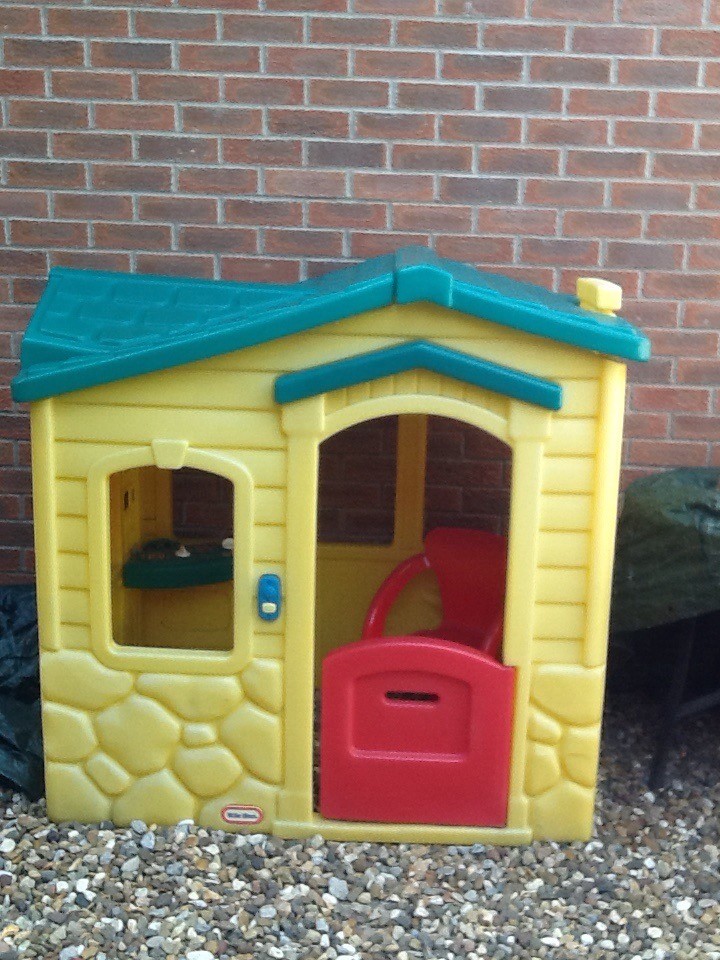 Little Tikes Magic Doorbell Playhouse in Beverley, East Yorkshire