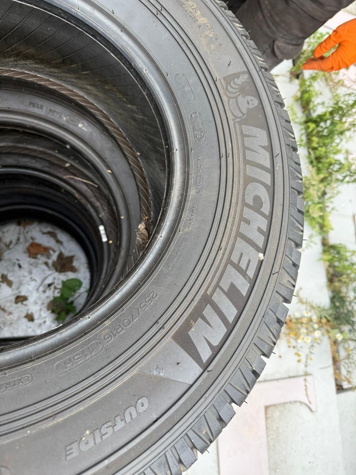 New 255 70 16 Michelin, Latitude Cross, XL, M+S, 115H x1 Tyre (F1_tyres) YD174