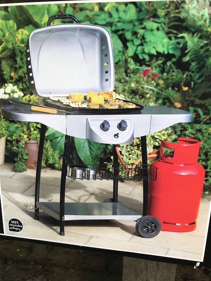 NEW SAINSBURY'S 2 BURNER GAS BARBECUE SKI 7187651 in Watford