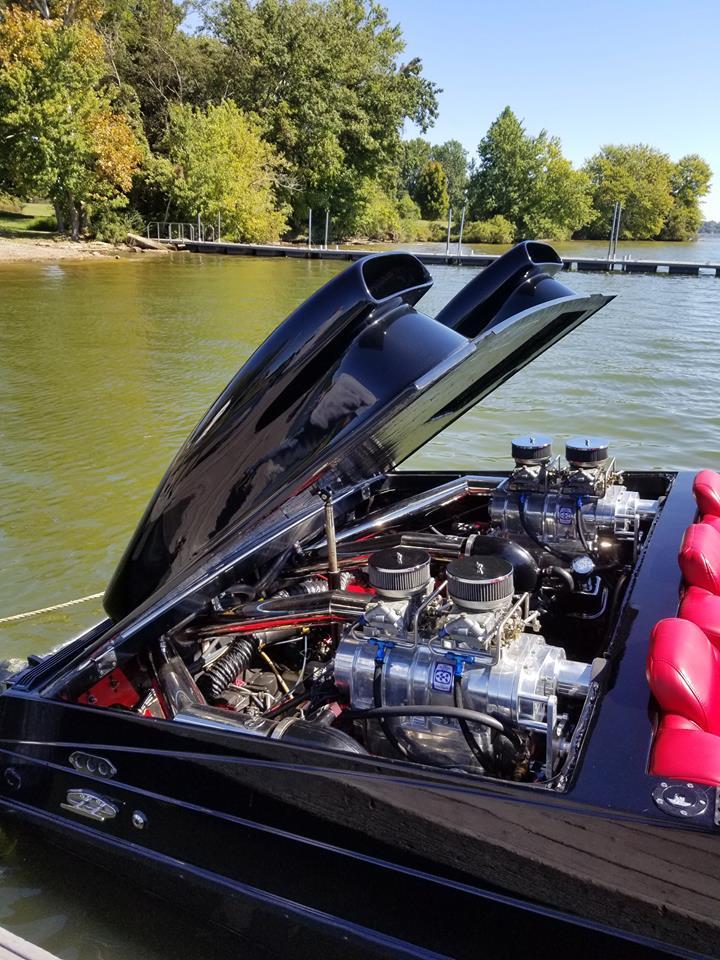 Catamaran 30' Image Black Shadowcat supercharged go fast with torsion ax trailer