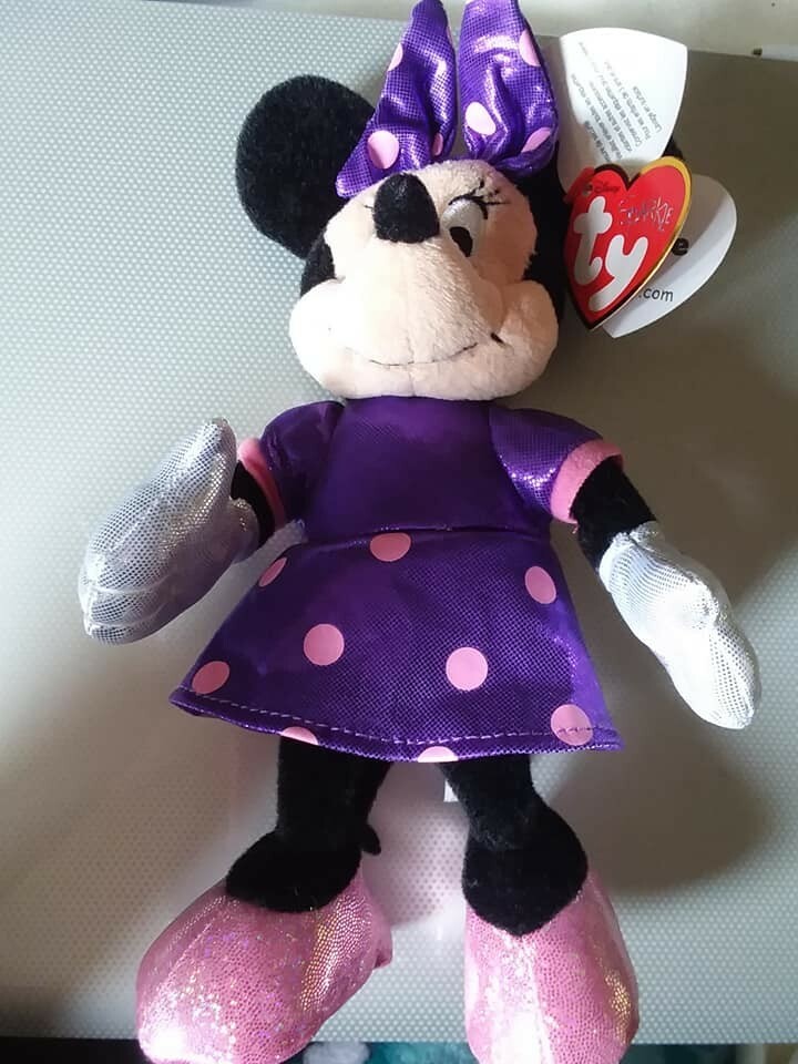 3 piece Minnie Mouse Gift Set = BRAND NEW WALLET, TY beanie, and Minnie