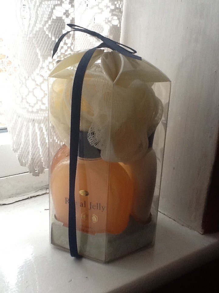 Royal jelly bath set New in Ipswich, Suffolk Gumtree