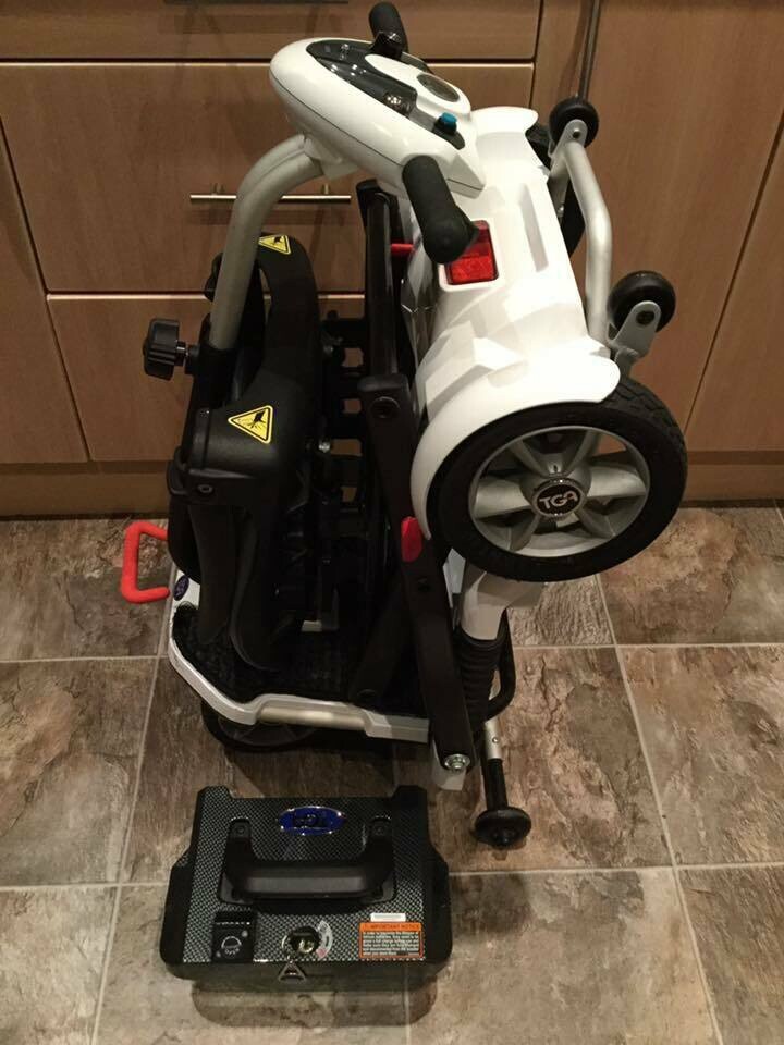 TGA MINIMO PLUS MOBILITY SCOOTER WITH LITHIUM BATTERY MANUALLY FOLDS IN