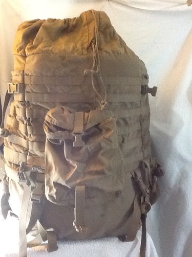 EXTREMELY LARGE BACKCOUNTRY WILDERNESS BACKPACKERS BACKPACK VERY NICE CONDITION