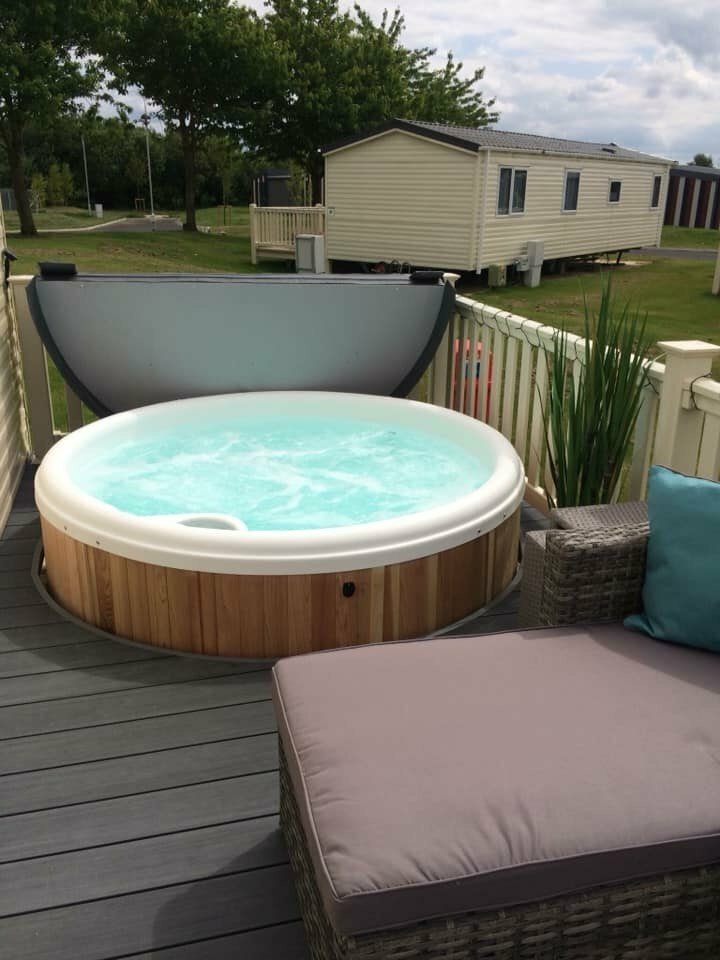🔸🔹Static Caravan With HOT TUB & DECK🔹🔸 Tattershall Lakes Lincolnshire