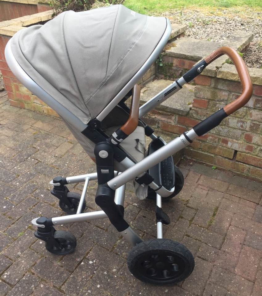 Joolz Day Pram/Pushchair/Travel System in Elephant Grey in Uxbridge