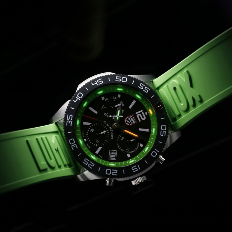 Pre-owned Luminox Brand  Pacific Diver Chronograph Green Rubber Mens Watch Xs.3157.nf