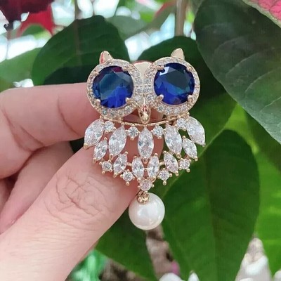 Round Lab-Created Blue Sapphire Diamond Women's Brooch Yellow Gold Plated