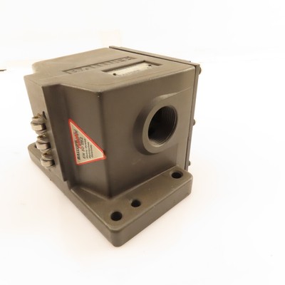 Balluff BNS 819-D03-R12-100 3 Position Roller Plunger Limit Switch
