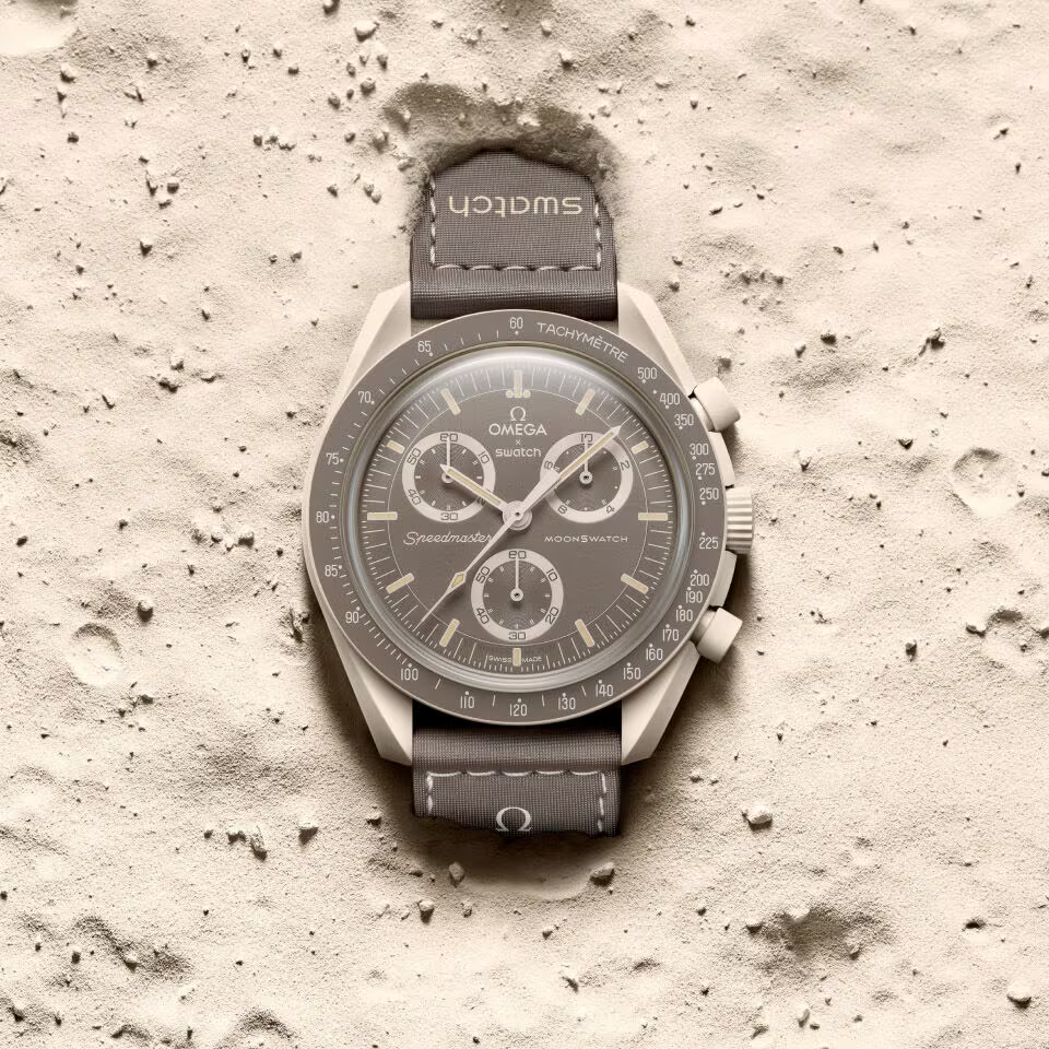 swatch × OMEGA MISSION ON EARTH MISSION ON EARTH - POLAR LIGHTS | Swatch® official site