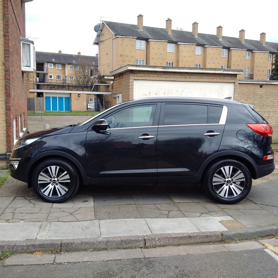 Kia Sportage Axis edition,full extra, 1.7 manual diesel lady owner, quick  sale