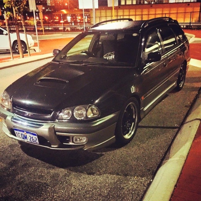 Toyota caldina st215w