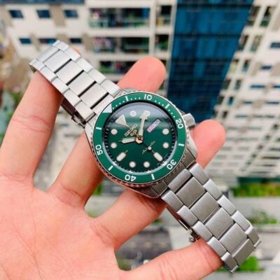 Pre-owned Seiko 5 Sports Srpd63k1 Green Dial Automatic Stainless Steel Analog Men's Watch