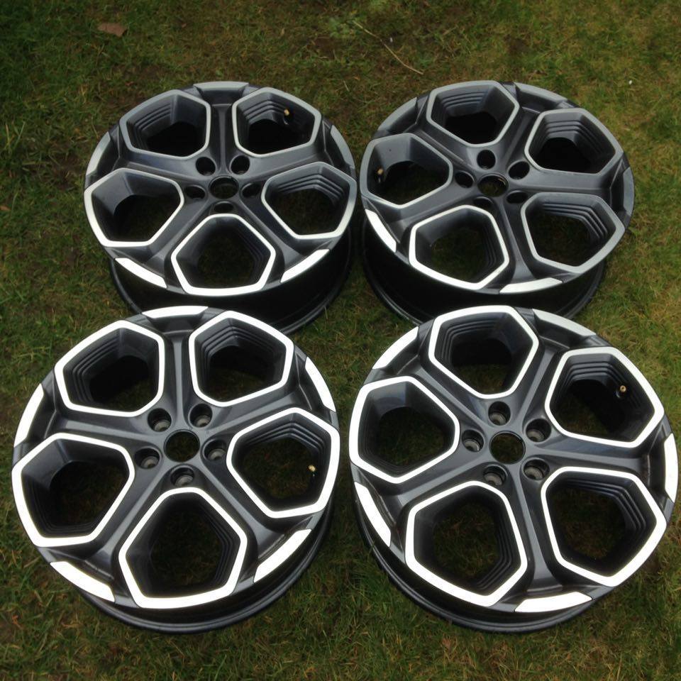 19 inch genuine Renault Kadjar alloy wheels (fitsNissan Qashqai ,Xtrial) in Southampton