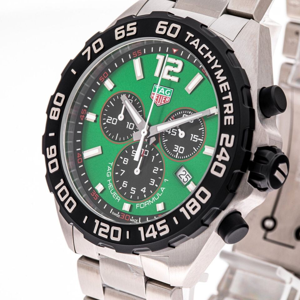 Pre-owned Tag Heuer Formula 1 Quartz Green Dial Steel 43 Mm Men's Watch Caz101ap.ba0842