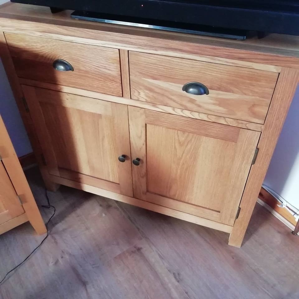 Solid oak sideboard excellent condition in Perth, Perth and Kinross
