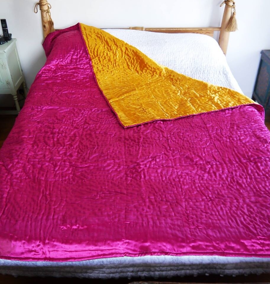 Satin Fabric Single Bed Pink & Gold Quilt Throw Eiderdown Bedspread