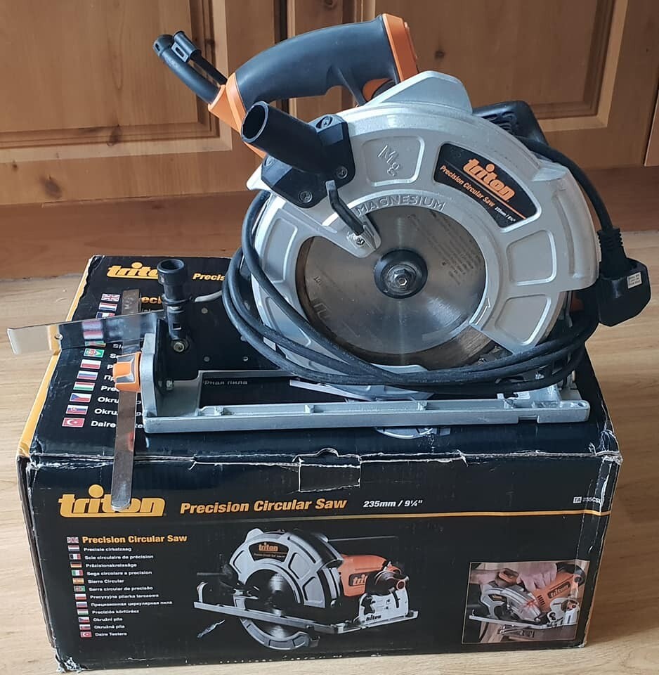Triton Precision Circular Saw only don about 8 cutes so i am seeing it
