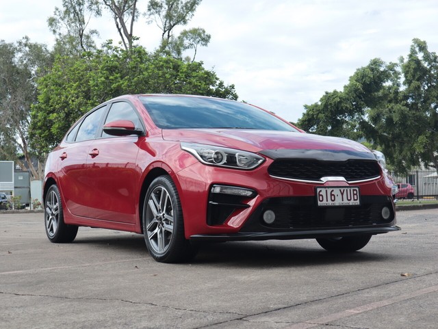 Kia cerato red