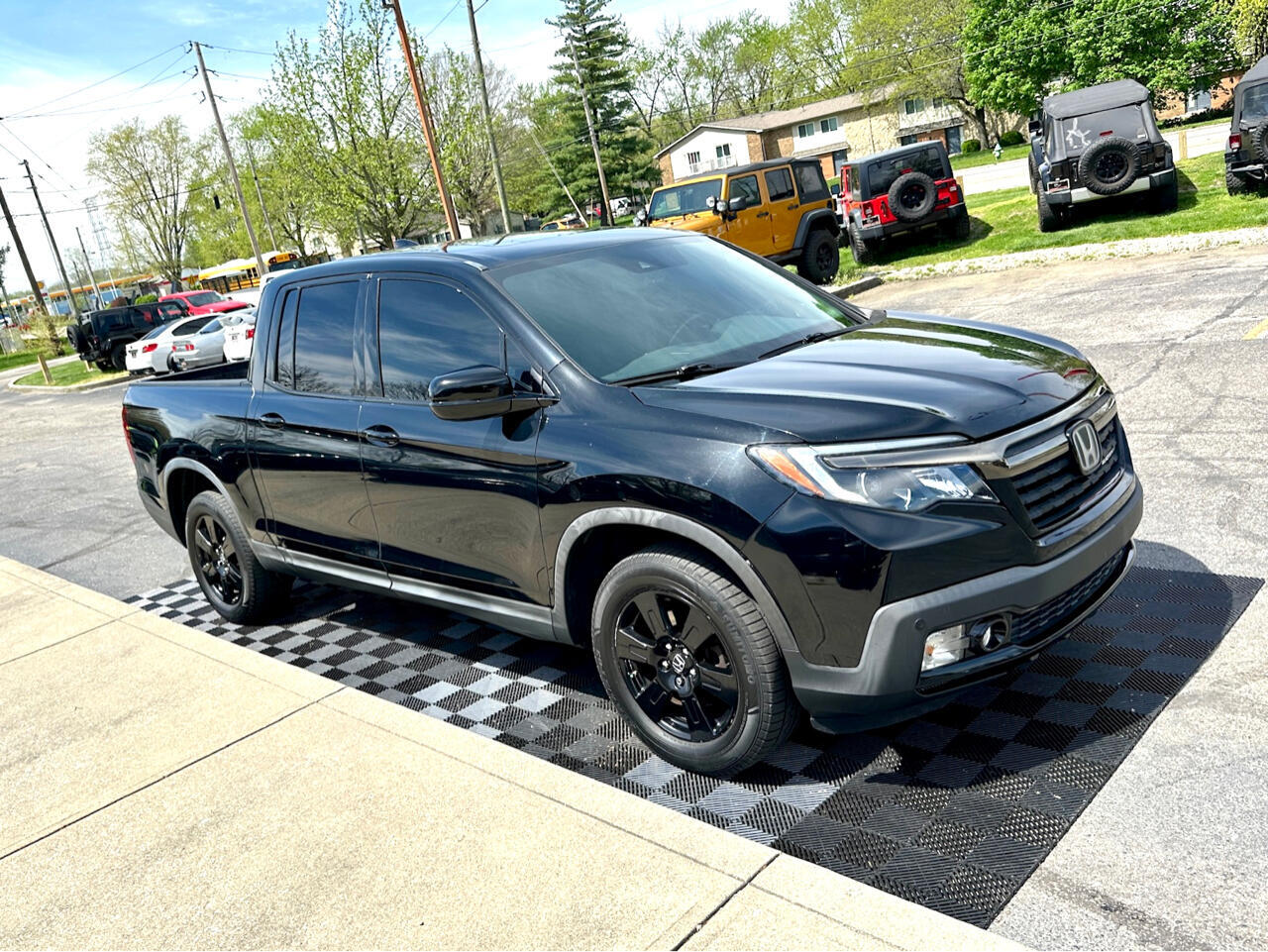 2017 Honda Ridgeline Black Edition 4x4 Crew Cab 5.3' Bed