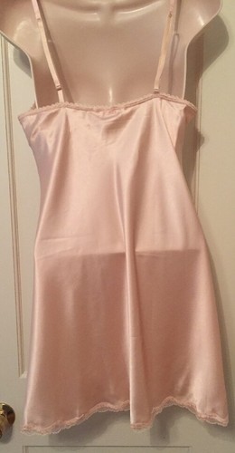 victoria secret Lace And Satin Pink Size M