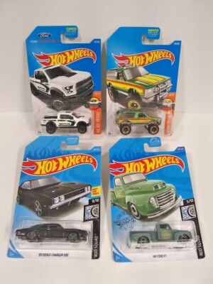 Hot Wheels '17 Ford F-150 Raptor '49 Ford F1 Chevy Blazer 4x4 '69 Dodge Charger