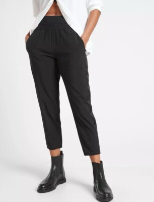 Athleta Nolita Slim Tapered Crop Pant Size 12 Black  NWT #980400