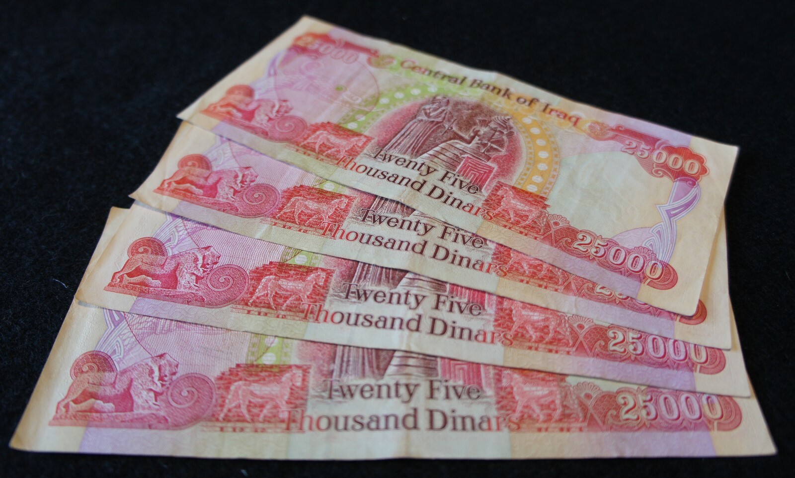 4X 25,000 Iraq Dinar Notes in AU Condition Excellent Investment Notes Lot!