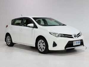 2013 Toyota Corolla ZRE182R Ascent White 6 Speed Manual Hatchback Cooee Burnie Area Preview