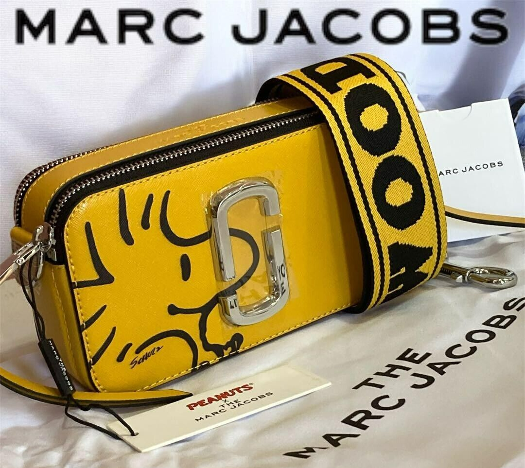 Marc Jacobs x Peanuts Snoopy Woodstock Camera Snapshot Bag Marc Jacobs x Peanuts Snoopy Woodstock Camera Snapshot Bag