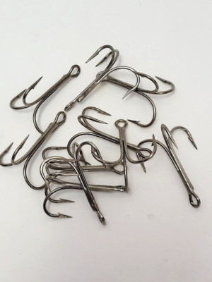 10 Eagle Claw 2x Strong Size 5/0 Nickel Treble  Fishing Hooks PN 975M-5/0