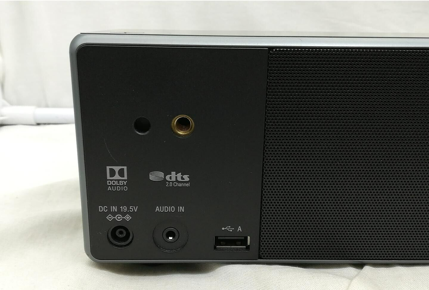 SONY SRS-ZR7 Bluetooth Portable Speaker Black High SONY SRS-ZR7 Bluetooth Portable Speaker Black High