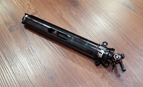 パーツ Fox Performance Level Remote IsoStrut Fox Performance Level Remote IsoStrut