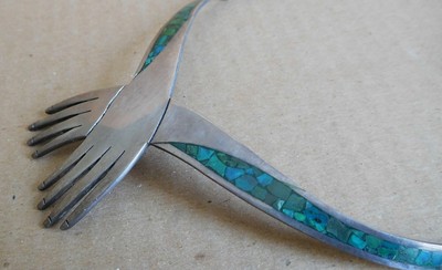 STERLING SILVER & TURQUOISE NECKLACE TAXCO SIGNED TM-20  CROSSED HANDS  CHOKER