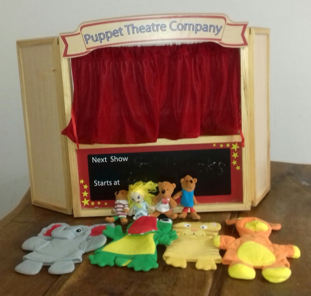 Wooden Puppet Theatre. H49cm W49cm D23cm. Goldilocks & the Three Bears