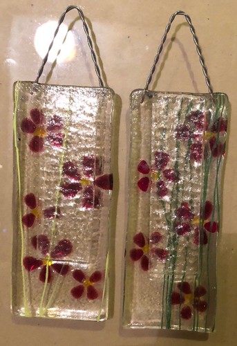 Sun Catchers Hand Blown & Pressed Art Glass Window ~Red Yuletide Flowers~set 2