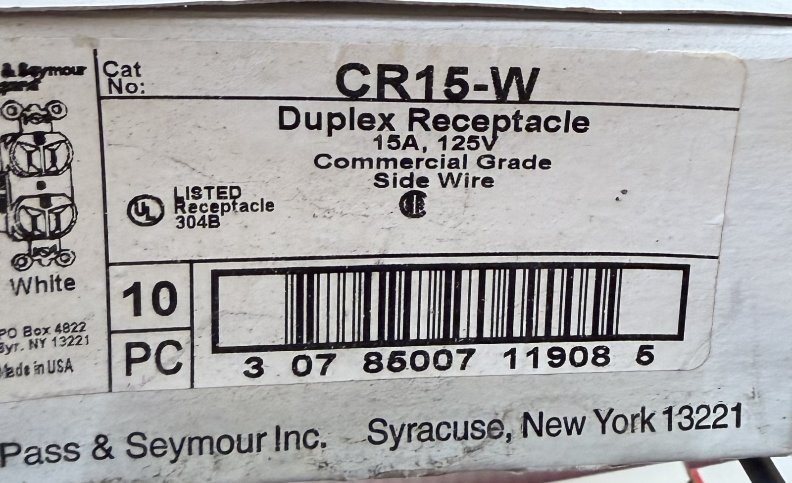 Box of 10 Pass & Seymour CR15-W Duplex Receptacle 15A 125V Commercial White NOS