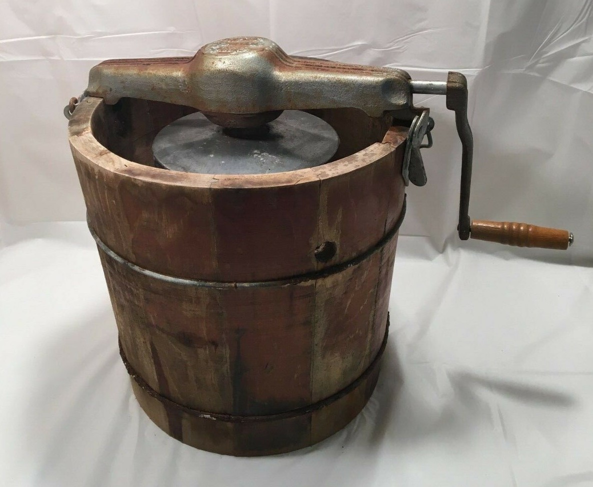 Vintage White Mountain Ice Cream Freezer Hand Crank Wooden Bucket 11