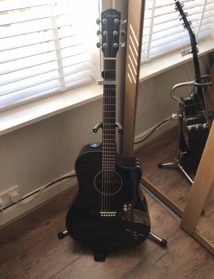 Fender Full Size Electro Acoustic Guitar (DG60CE) in Rushmere St