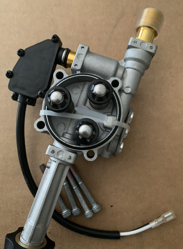 Water Pump Head For Briggs Stratton 2000PSI Power Washer S2000P 020681